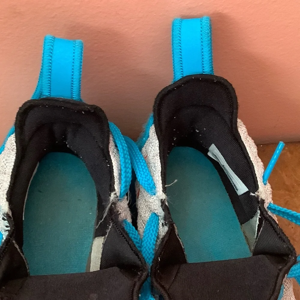 Nike Lebron AQ2465-078 Size 5Y Sneakers
